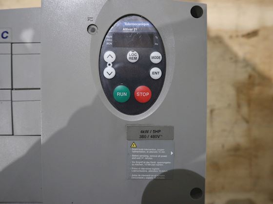 Telemecanique Altivar 21 ATV21WU40N4 #5