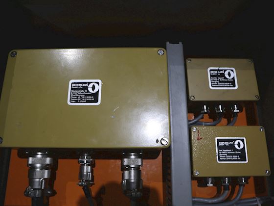 Heinzmann Governor cabinet #4