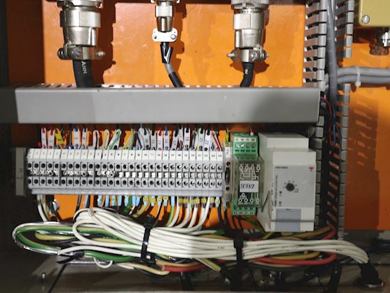 Heinzmann Governor cabinet #7