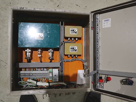 Heinzmann Governor cabinet #3