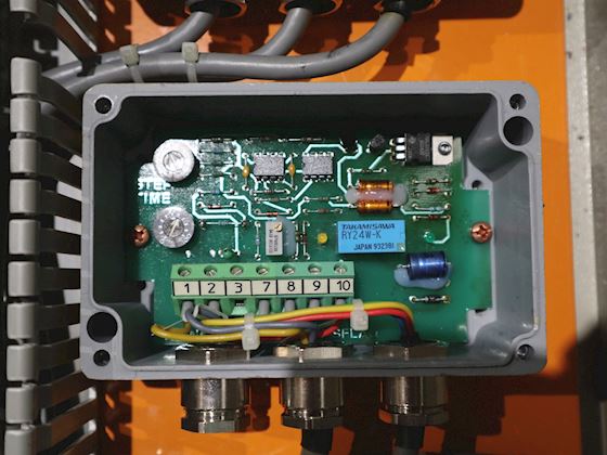 Heinzmann Governor cabinet #6