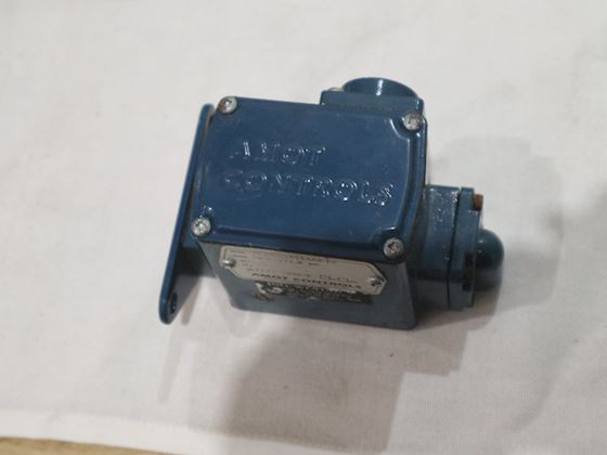 Volvo Penta Amot Control Range 50,0 - 121 psi #1