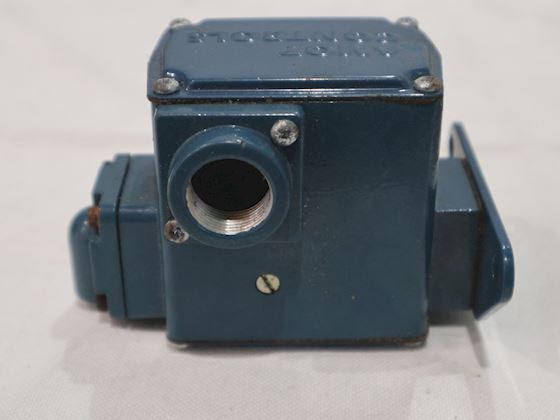 Volvo Penta Amot Control Range 50,0 - 121 psi #2
