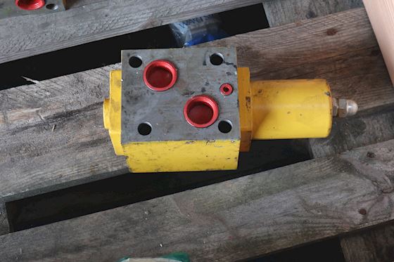 Kongsberg Hydranor Hydraulic valve #1