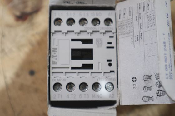 Eaton Ben Kontaktor DILM7-10 #1