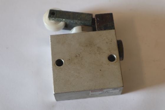 Rexroth Two Position Spool Valve 3/2 #2