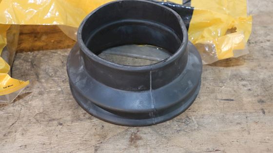 Caterpillar Hose-Bellows #1