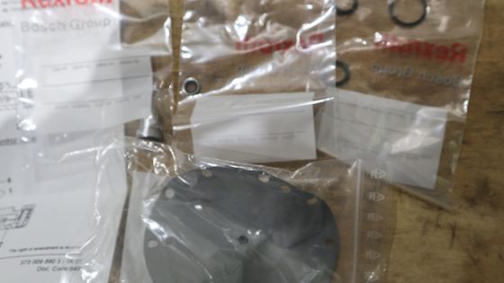 Rexroth Pressure Control Valve Reparature Kit #1