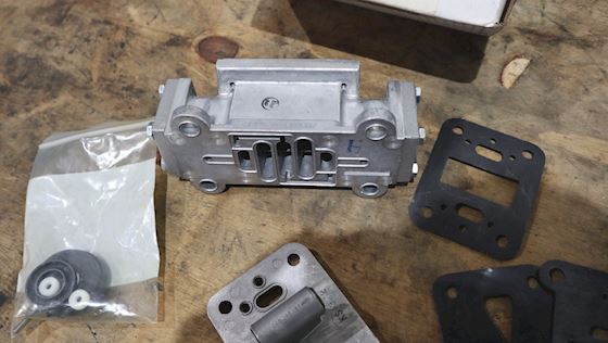 Sandpiper Air End Kit  S1FM #1