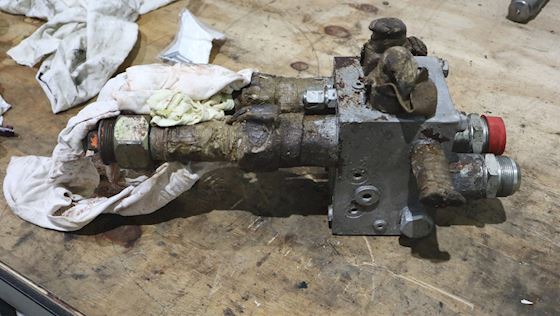 Andet hydraulisk ventil  0703BP06095 20B #3