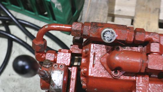 Hawe Hydraulik motor med tre lange slanger og lynkoblinger #16