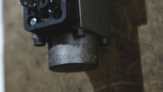 Hydraulic Control Valve MR-2121-878/B 3/2 #8