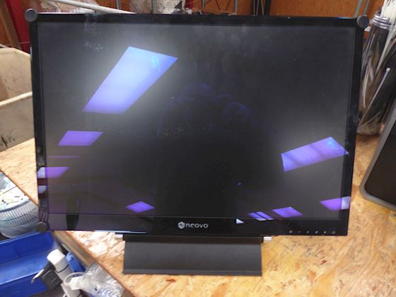 NEOVO MONITOR 19" #1