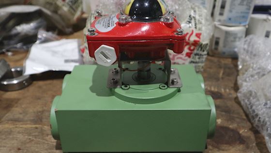 Hydraulic Actuator A-928/A with Limit Switch Box Valve Position Indicator #4