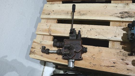 Valvoil 1 Bank Directional Control Valve P Body SD 11 #4