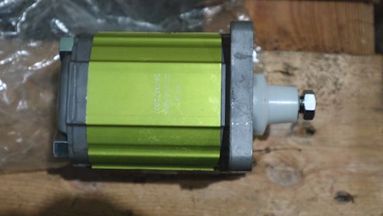 Vivoil Reversible pump XV 2R #3