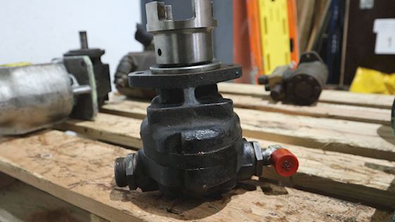 David Brown Hydraulics Gear Pump P2AX1606F1C50 #3