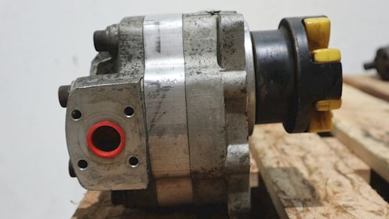 Vickers 6P04-40-H12F3-30L #4