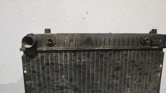 Mercedes 123 Radiator 230E Automat #2
