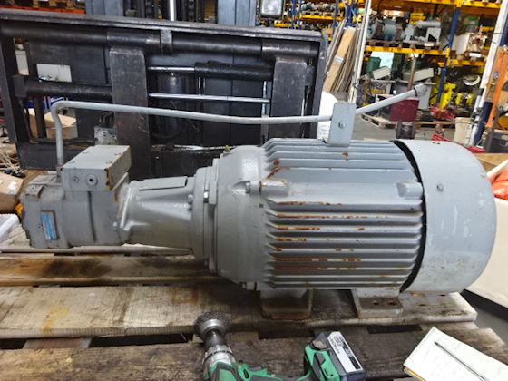 Oilgear PVWH-20-LSAY-CNNN #1