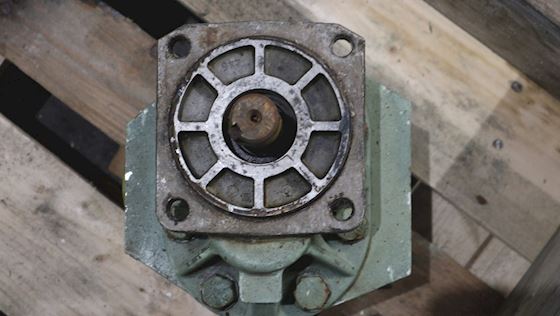 Tyrone Single Gear Pump 25550C 2E-4 #4