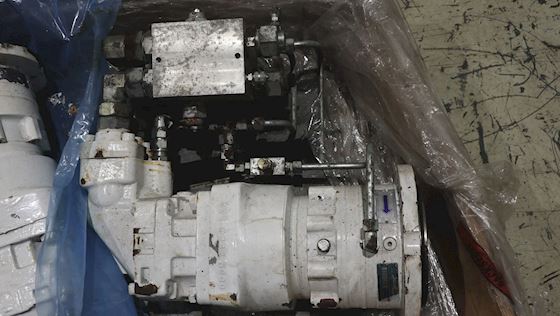 Brevini Hydraulics Hydraulic motor serie F12-110 with Planetary Gearbox  Serie FL450.8C-OR #2