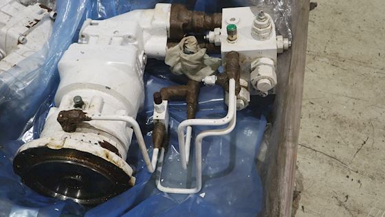 Brevini Hydraulics Hydraulic motor serie F12-110 with Planetary Gearbox  Serie FL450.8C-OR #3