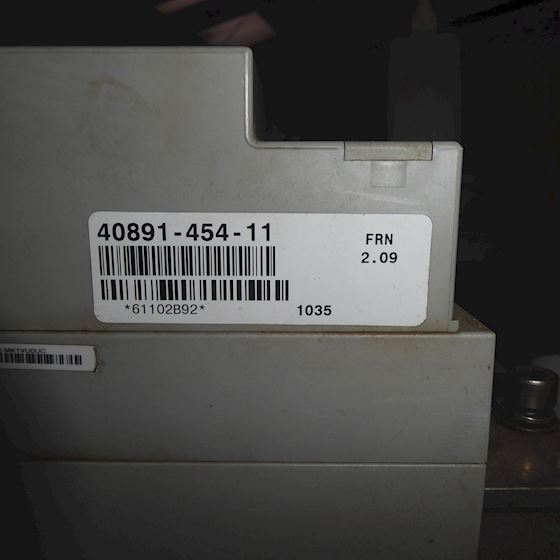 Allen-Bradley The Allen-Bradley 150-C201NBD is a SMC-3 Smart Motor Controller. #5