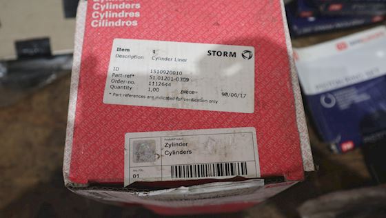 Mahle Cylinder Liner  227 WN37 #2