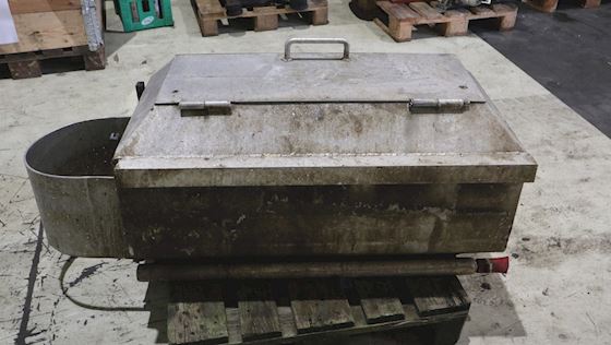 Skylle kasse i rust fri #2