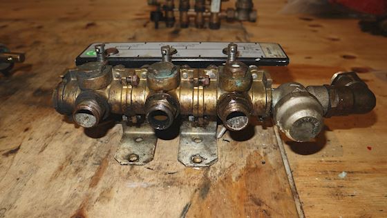 Alfa Laval Hydraulic Manifold Solenoid Valve Block 1763456-81 #2