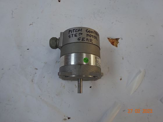 PITCH KONTROL step motor #1