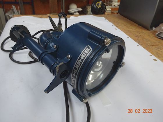 Kelvin Hughes ALDIS LAMPE KELAMP #1