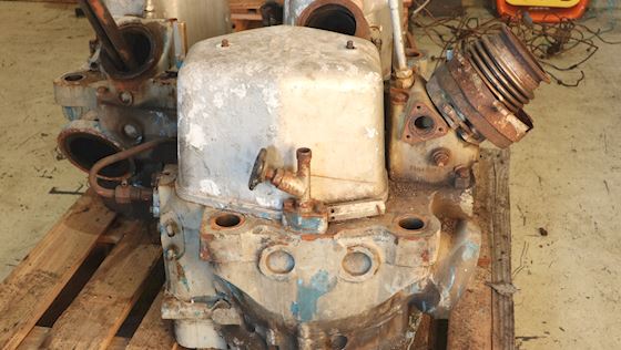 Unknow Cylinder Head #8