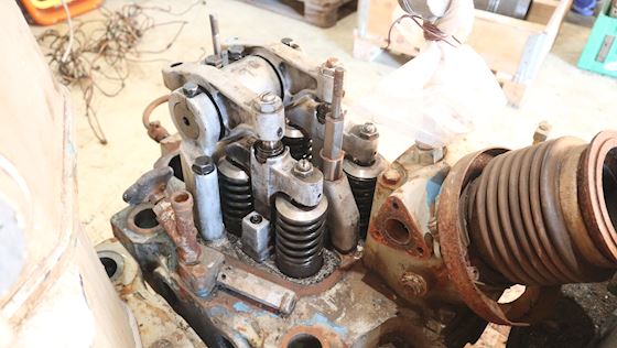 Unknow Cylinder Head #1