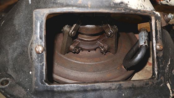 N  8879  D-2NIRI Clutch #8