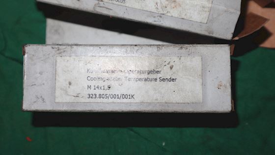 VDO Cooling Water Temperature Sender 323-805-001-001K #1