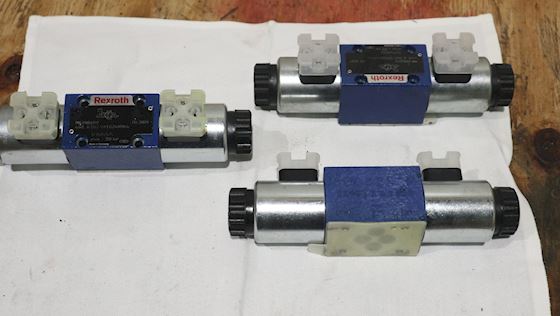 Rexroth 4/2 Solennoid Valve 4WEG6 D62/OFEG24N9K4 #5