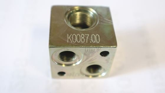 Hydraulic Block K0087.00 4 ports #1