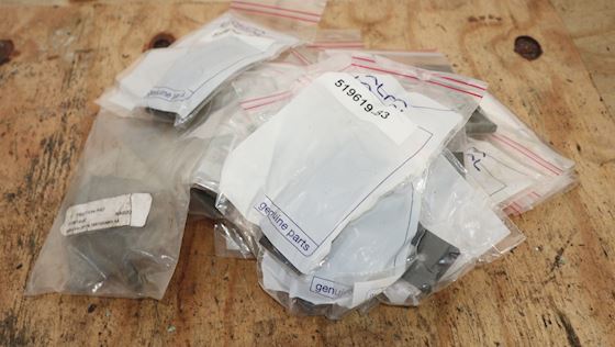 Alfa Laval Friction pad with screw 519619-83 #3