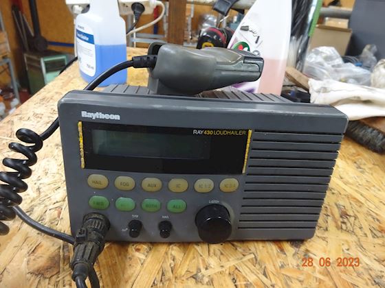 Raytheon LOUDHAILER RAY 430 #1