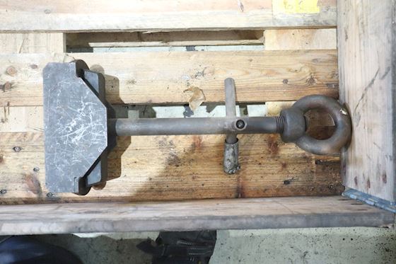 Misc. Engine and Hydraulic Jacks #4