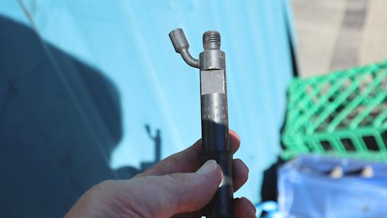 Bosch Fuel Injectors KBAL105P18 #3