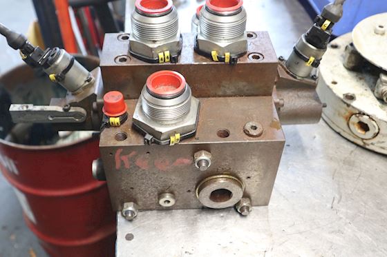 Hydraulic Block Valve #3
