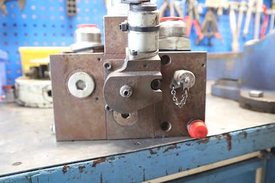 Hydraulic Block Valve #6