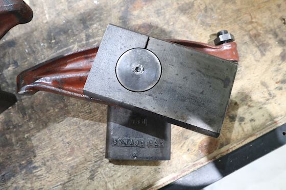 MAN B&W Alpha Vippearm buk og en holder samt et sæt ventilfjerder og en indikatorhane,  sammen som ID 14956 #3