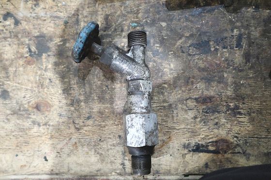 MAN B&W Alpha Vippearm buk og en holder samt et sæt ventilfjerder og en indikatorhane,  sammen som ID 14956 #4