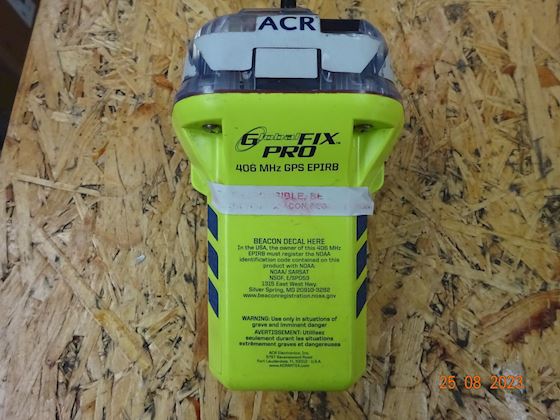 GLOBALFIX EPIRB 8LB-37 #1
