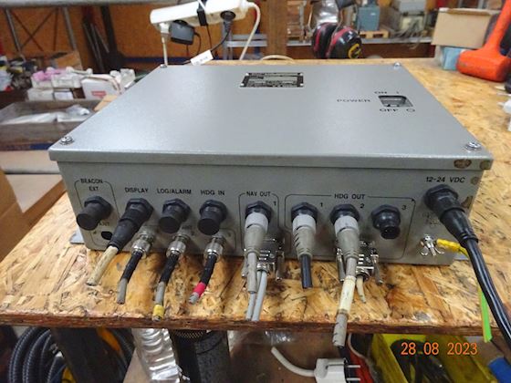 Furuno SATELLITE COMPASS SC-601 #1