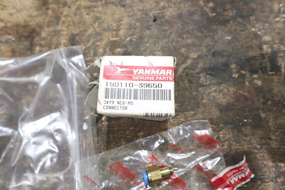 Yanmar Connector 190110-39650 #3